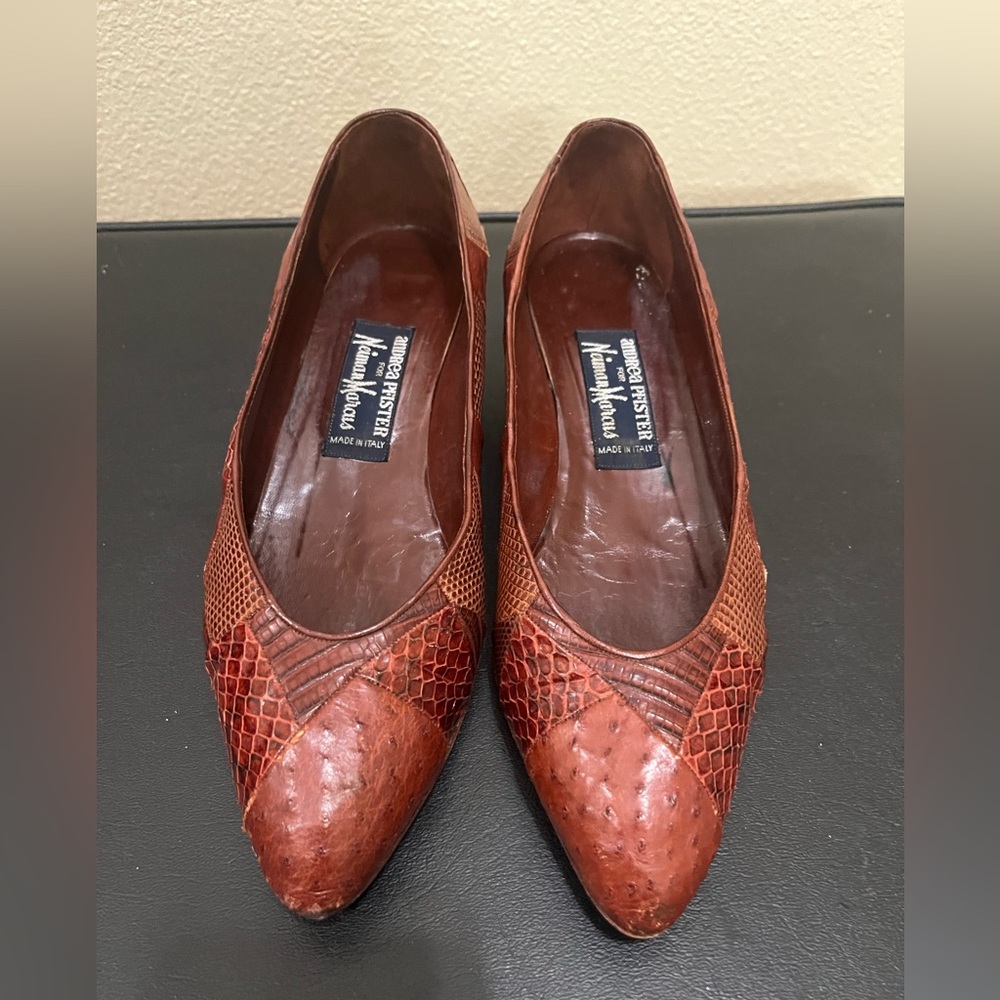 Andrea Pfister for Neiman Marcus made in Italy Pointed Toed Heels Size 6.5